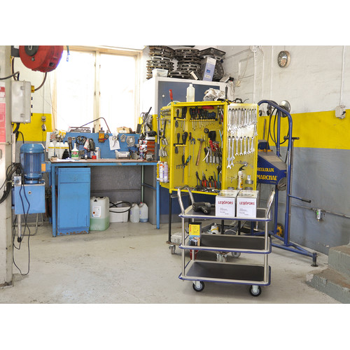 Tablettwagen Antirutschbeschichtung, 3 Ebenen, 630 x 370 mm, 220 kg Tragfhigkeit, Elektrolytisch verzinkt / Blau